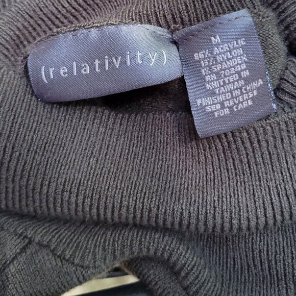 Relativity Olive Green Mock-Turtle Neck Sweater - Size M - Picture 6 of 7